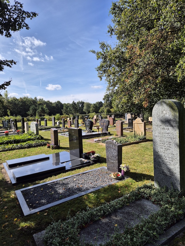 Stadtfriedhof Lahe (Hannover)