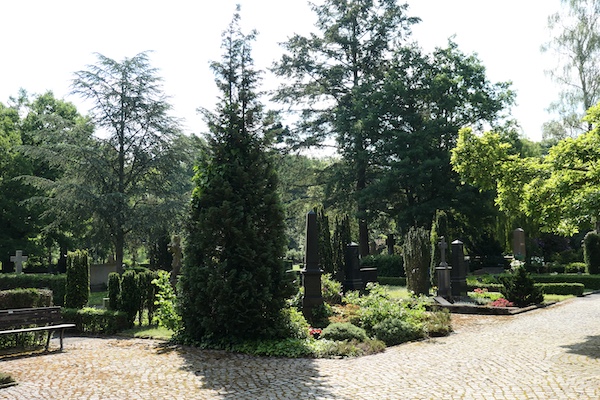 P1000225 Michaelis-Friedhof Ricklingen