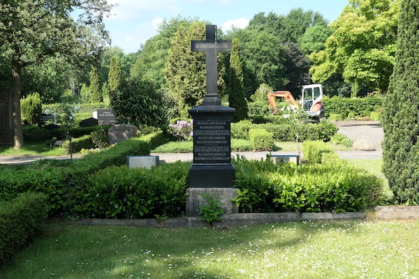 P1000229 Michaelis-Friedhof Ricklingen