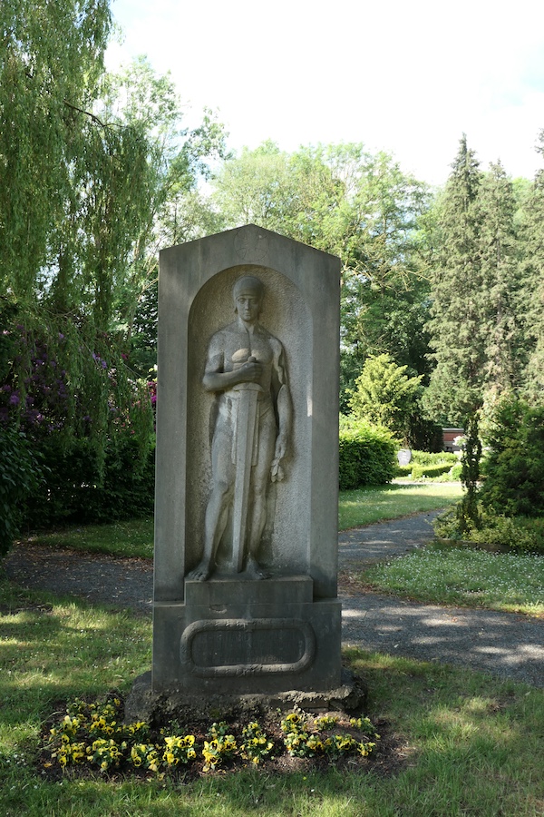 P1000234 Michaelis-Friedhof Ricklingen