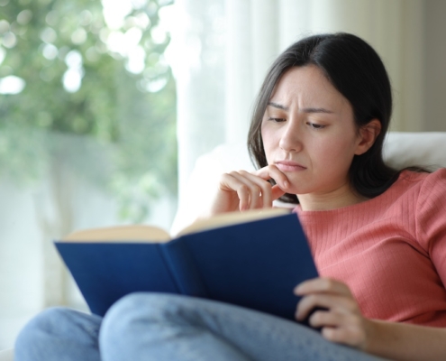 Literatur, Lesen und Lernen von anderen, den Autoren, kann sehr helfen die Trauer erträglicher zu machen.