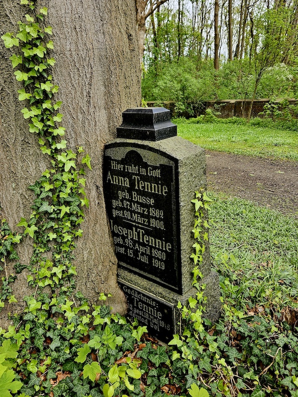20240420_130851 Lindener Friedhof | Bergfriedhof